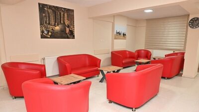 Manisa Büyükşehir’den Üniversiteli Kızlara Yurt Dayanağı