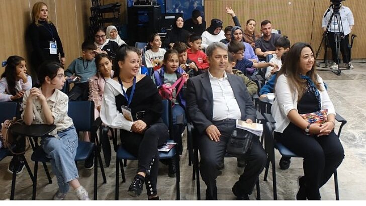 Müellif ikiz kardeşler Kocaeli Kitap Fuarı’na renk kattı; “Kitap yazmak isteyenler çok okusun”