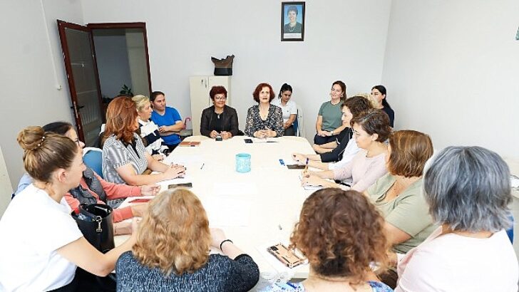 Narlıdere’de Bayanlar Haklarını Öğreniyor