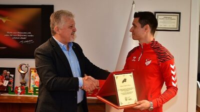 Örnek hakemden Lider Gerenli’ye ziyaret