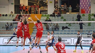 Osmangazili Voleybolcular Filede Fırtına Estirdi