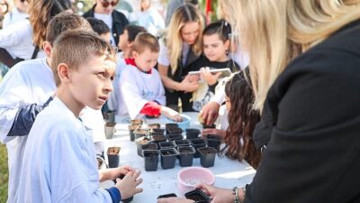 Özel çocuklara tabiatla iç içe öğrenme tecrübesi