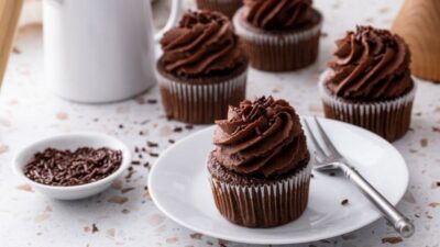 Sütlü Çikolatalı Cupcake Tarifi