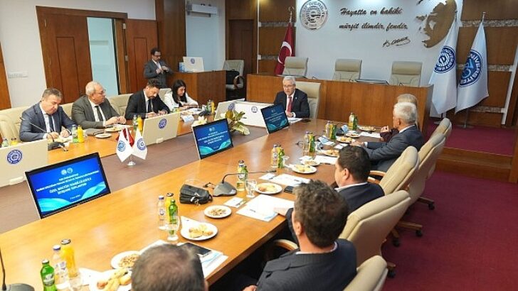 Tohumculuk bölümünün temsilcileri Ege Üniversitesinde bir ortaya geldi