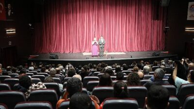 “Yaftalı Tabut” Maltepe Tiyatro Şenliği’ne konuk oldu