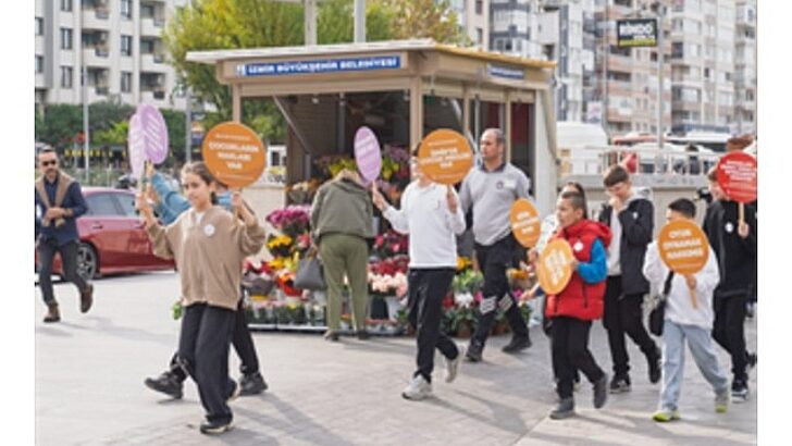 Dünya Çocuk Hakları Günü aktiflikleri sürüyor