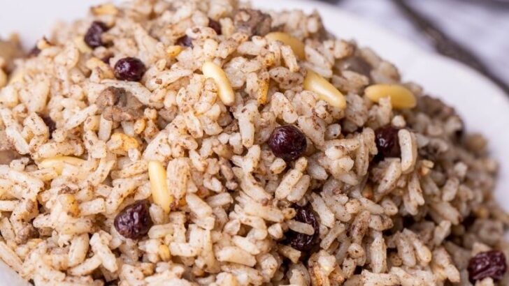 Kuş Üzümlü Pirinç Pilavı Tarifi