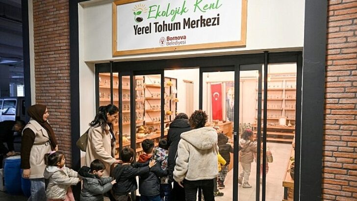 Bornova’da minik eller toprağa dokunuş