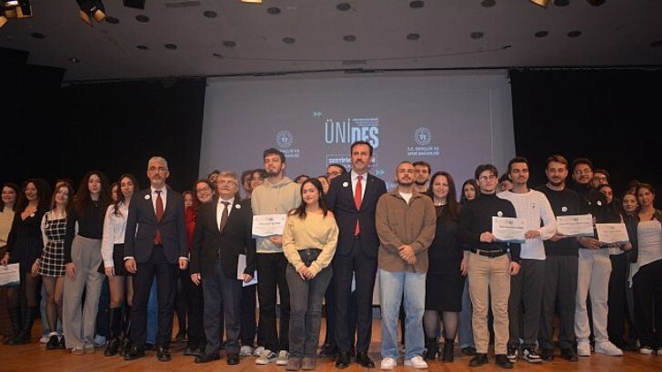Ege Üniversitesi “ÜNİDES Sertifika Merasimi’ne mesken sahipliği yaptı