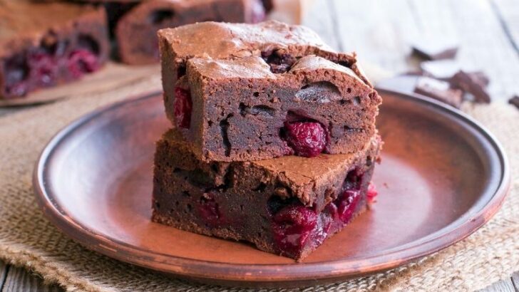 Glutensiz Bitter Çikolatalı Brownie Tarifi