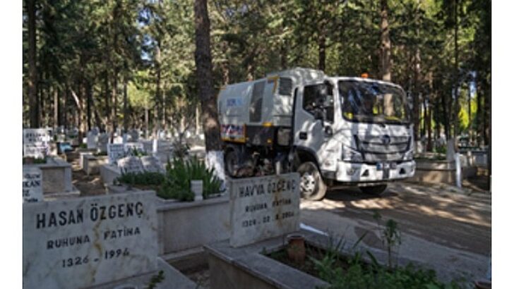 İzmir’e 2,5 milyon metrekare yeni mezarlık alanı