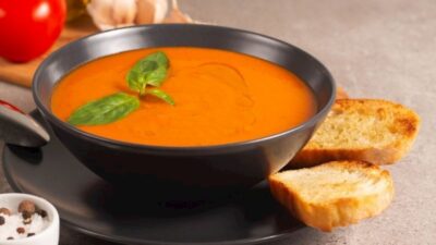 Kolay Domates Çorbası Tarifi