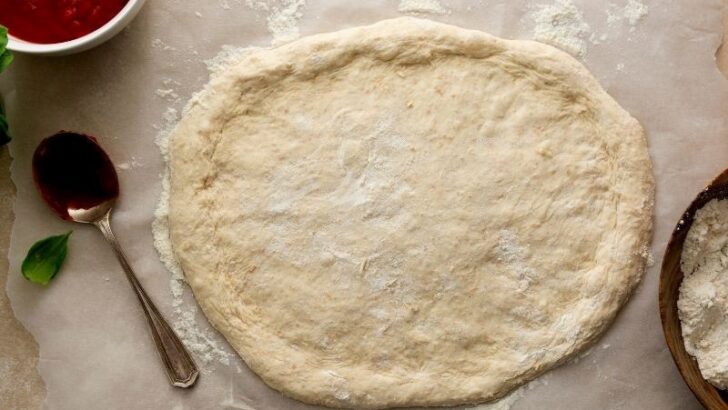 Orijinal Pizza Hamuru Tarifi