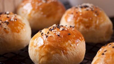 Air Fryer’da Peynirli Mayasız Poğaça Tarifi