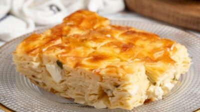Makarnalı Su Böreği Tarifi