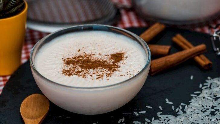 Pirinç Unlu Sütlaç Tarifi