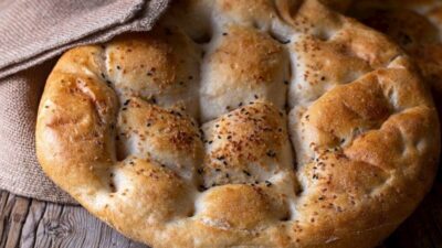 Tam Buğday Unlu Ramazan Pidesi Tarifi