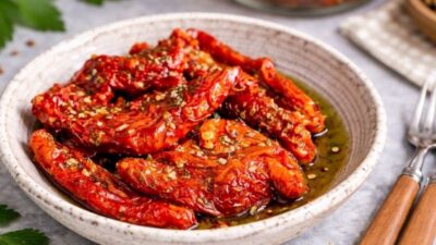Zeytinyağlı Kurutulmuş Domates Tarifi