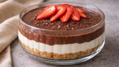 3 Katlı Muzlu Çikolata Şöleni Tarifi