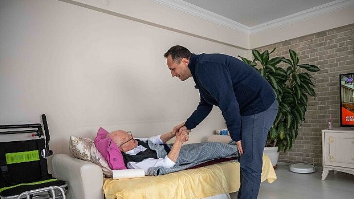 Sevgililer Günü’nde vefa ve şefkat buluşması