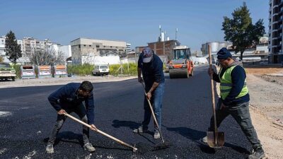 Bornova’da yol çalışmaları sürat kesmiyor