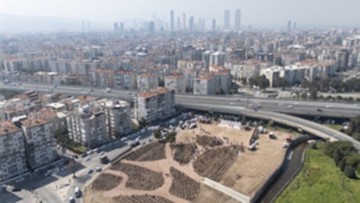 İzmir İtfaiyesi Korusu’na birinci fidanlar dikildi