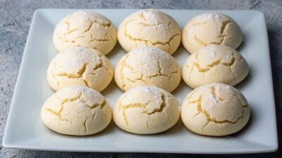 3 Malzemeli Ağızda Dağılan Un Kurabiyesi Tarifi