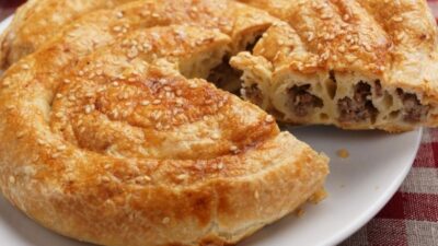 Kıymalı Börek Tarifi