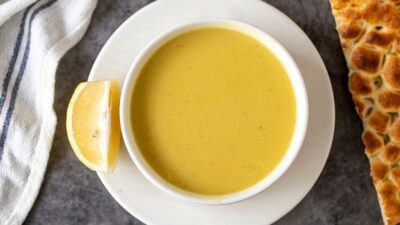 Lokanta Usulü Süzme Mercimek Çorbası Tarifi
