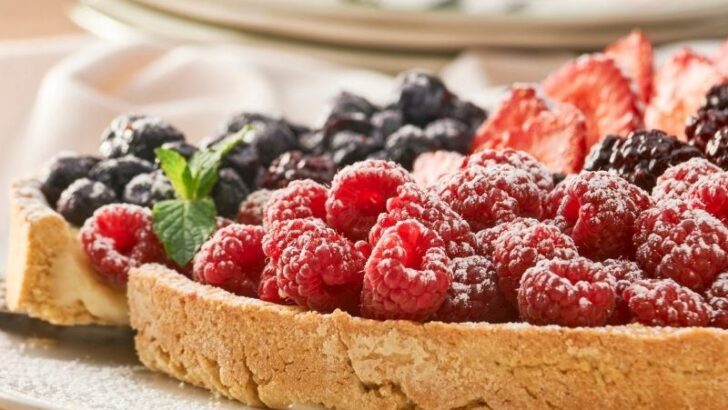 Orman Meyveli Tart Tarifi