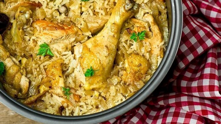 Tek Tencerede Tavuklu Pilav Tarifi