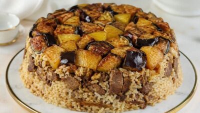 Etli Patlıcanlı Perde Pilavı Tarifi