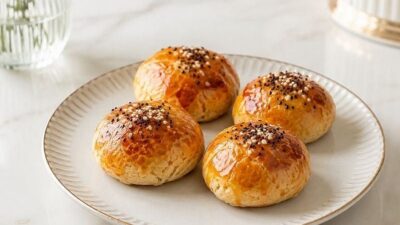Ağızda Dağılan Kıyır Poğaça Tarifi