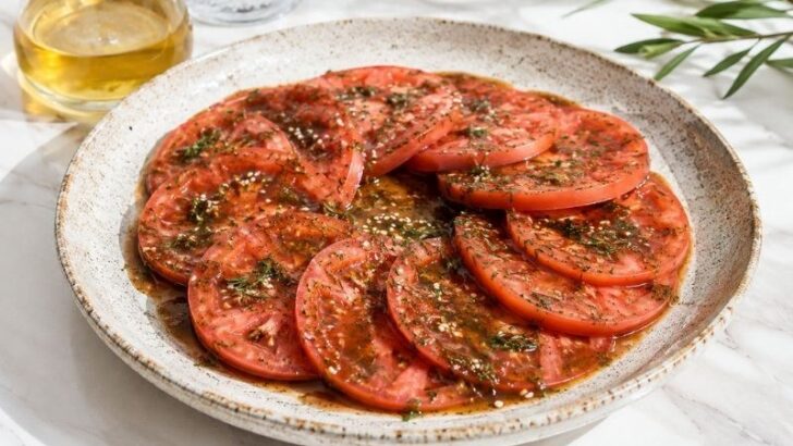 Balzamik Soslu Pembe Domates Salatası Tarifi