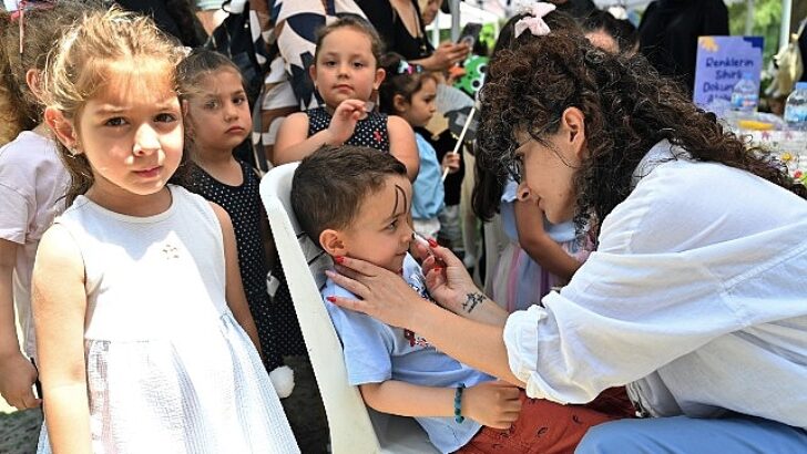 Bornova Büyükpark’ta miniklerin büyük standı