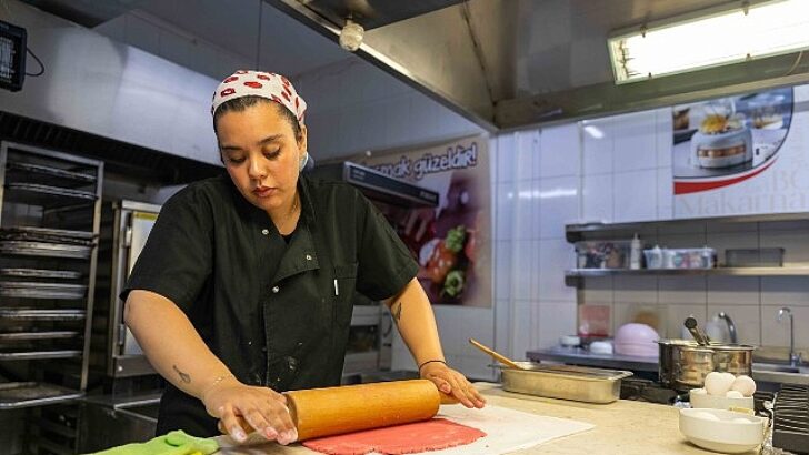 Bornova’da Mutfak Atölyeleri renkli tanımlarla sürüyor