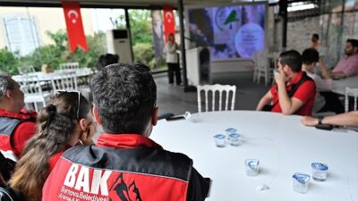 Bornova’da orman yangınlarının nedenleri ve tahlil yolları masaya yatırıldı
