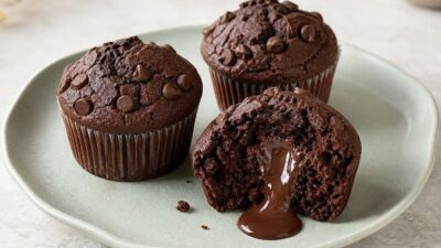 İçi Akışkan Çikolata Dolgulu Muffin Tarifi