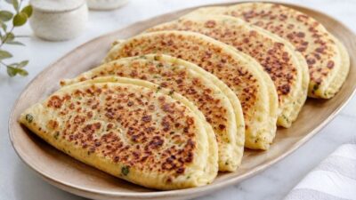 Kaşarlı Patatesli Tava Ekmeği Tarifi