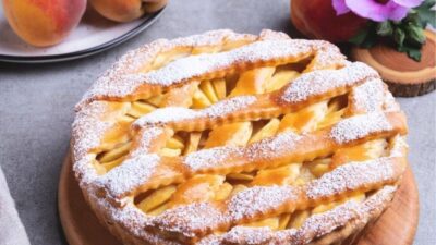 Kıyır Kıyır Hamuruyla Şeftalili Tart Tarifi