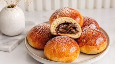 Tatlı Severlere Özel: Kakaolu Fındık Kremalı Poğaça Tarifi