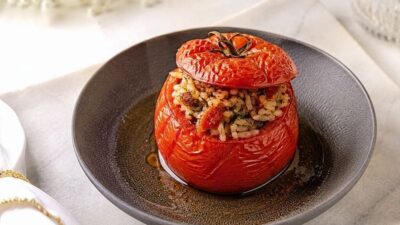 Zencefil Aromalı Zeytinyağlı Domates Dolması Tarifi