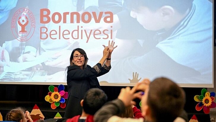 Bornova Belediyesi erken yaşta şuurlu kuşaklar için okullarda