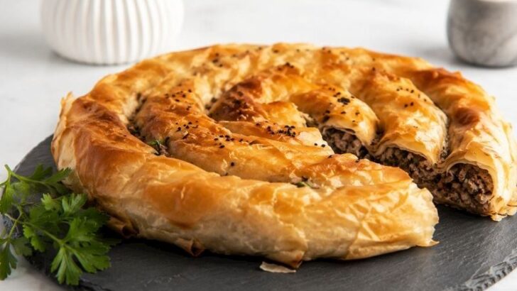 El Açması Çarşaf Böreği Tarifi