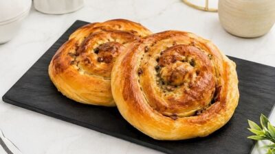 El Açması Kavurmalı Açma Börek Tarifi