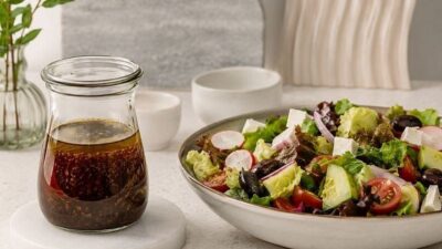 Her Salataya Yakışan Salata Sosu Tarifi