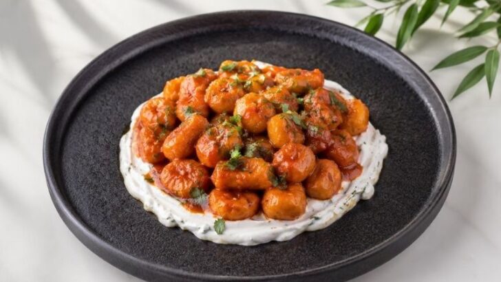 İsli Aromasıyla Köz Patlıcanlı Fellah Köftesi Tarifi