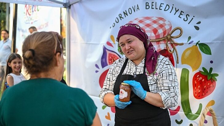 Bornova’da doğal lezzetler halkla buluşuyor